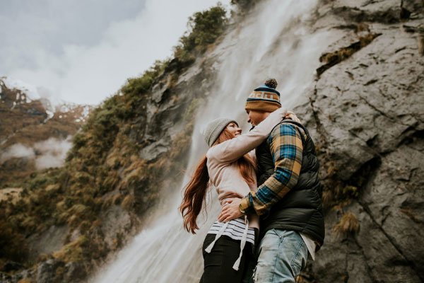  ژست عکاسی در باغ