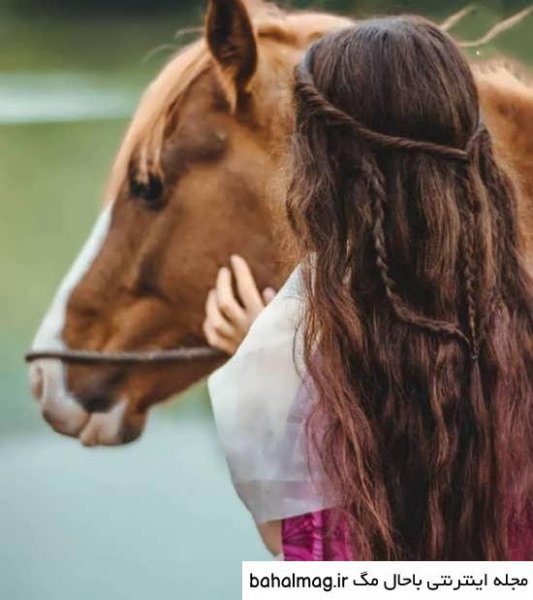 عکس دختر با اسب برای پروفایل