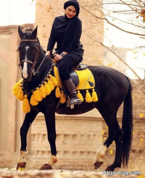  عکس اسب و دختر عاشقانه