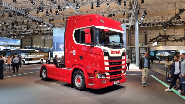  عکس کامیون قشنگ