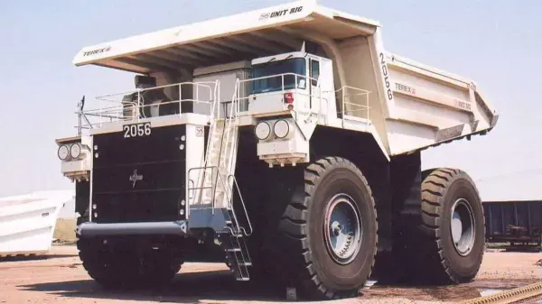  عکس بزرگترین کامیون جهان