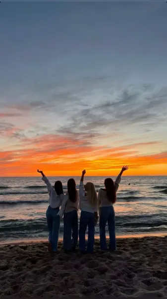  عکس دخترانه چهار نفره شیک