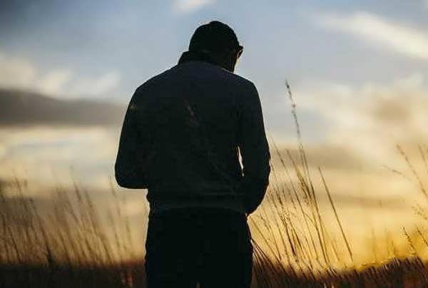 عکس عاشقانه از پشت سر