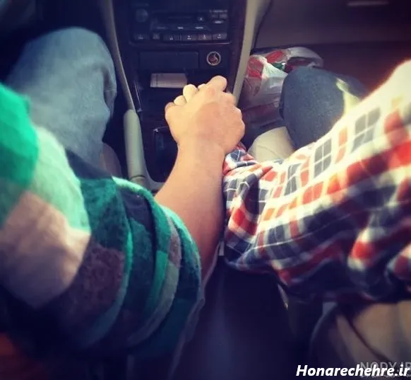  عکس دست ب دست عاشقانه