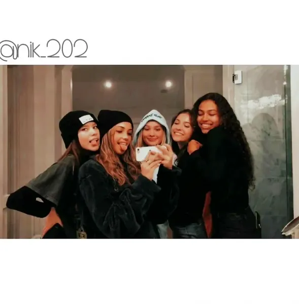  عکس سه رفیق دختر برای پروفایل گروه