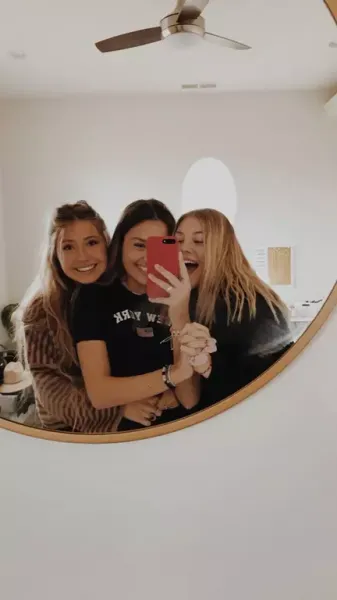  عکس دخترانه سه نفره شیک برای پروفایل