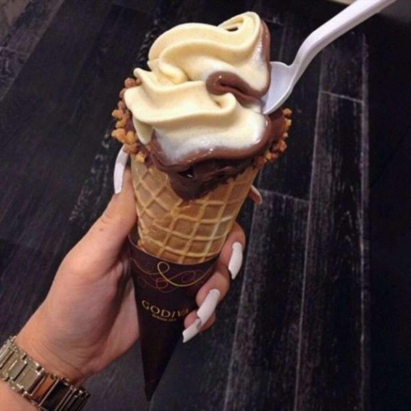  عکس بستنی قیفی قدیمی