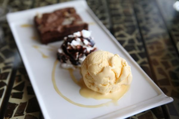  عکس بستنی قیفی شکلاتی