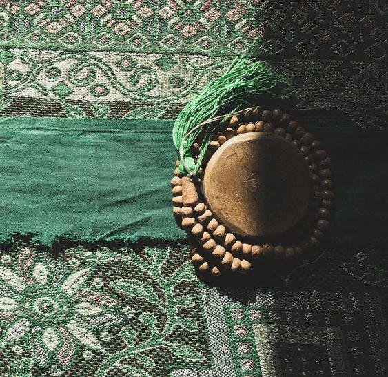  عکس جانماز و تسبیح برای پروفایل