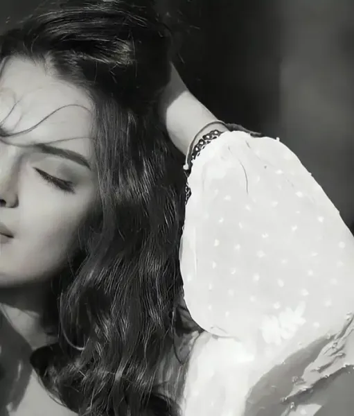 عکس پروفایل دخترونه ۱۲ ساله برای شاد