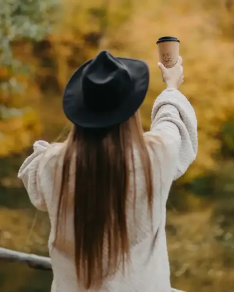 عکس پروفایل دخترونه ۱۲ ساله برای شاد