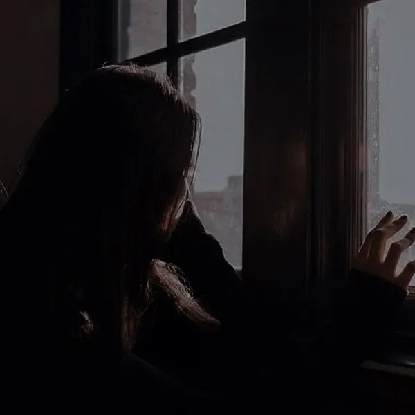  پروفایل دخترونه غمگین