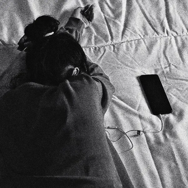  پروفایل دخترونه غمگین