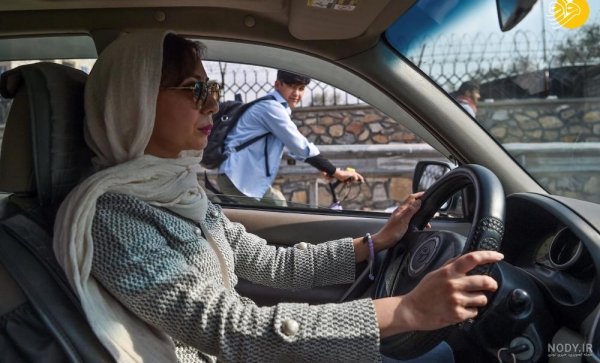  عکس دختر با ماشین ۲۰۶ برای پروفایل