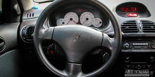  عکس دختر با ماشین ۲۰۶ برای پروفایل