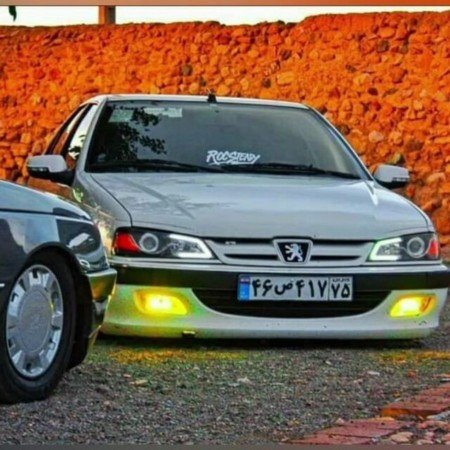 عکس فیک دختر با ماشین پارس مشکی