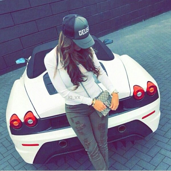  عکس دختر با ماشین خارجی