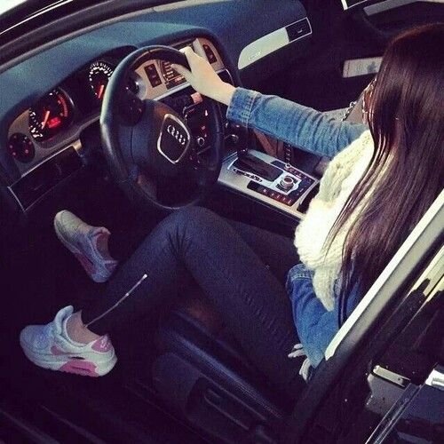  عکس دختر با ماشین خارجی