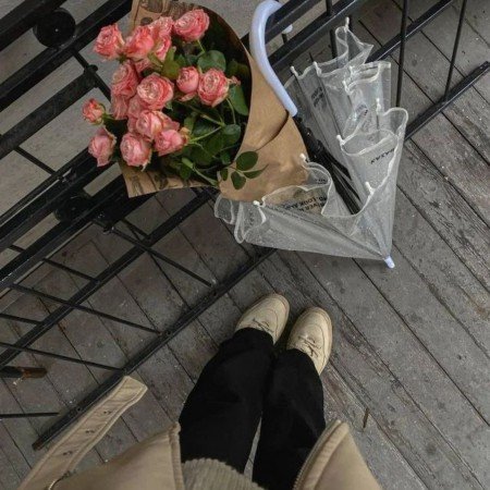  پروفایل دختر با گل