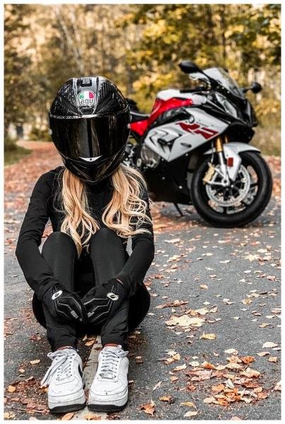  پروفایل دختر با موتور