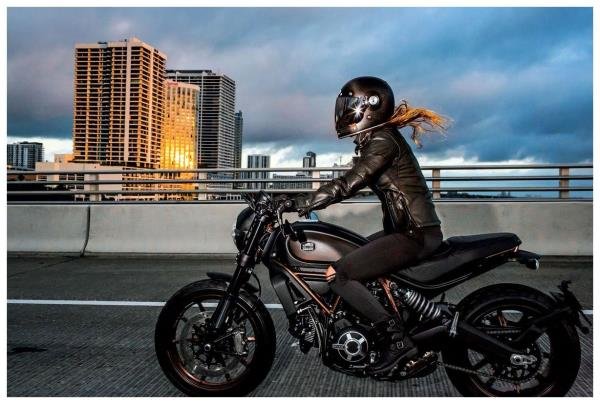  پروفایل دختر با موتور