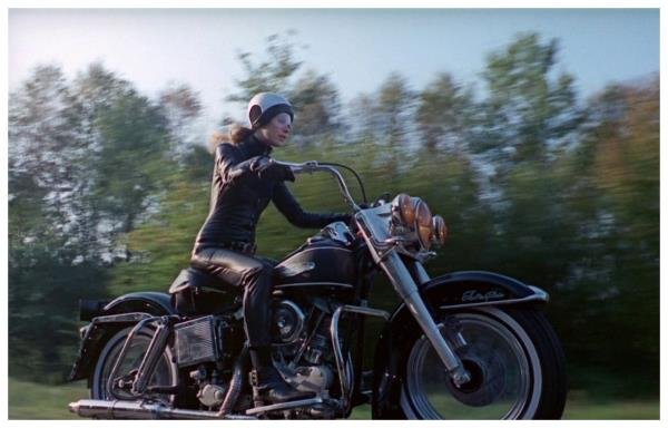  پروفایل دختر با موتور