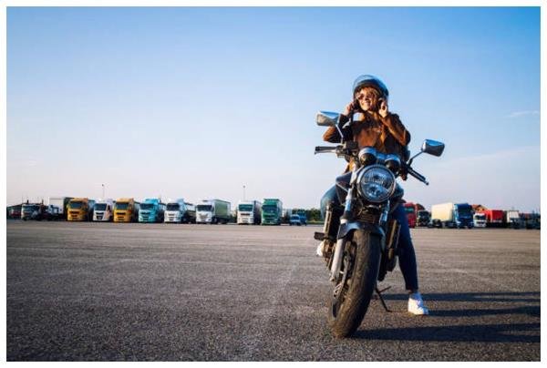  پروفایل دختر با موتور