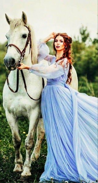  پروفایل دختر با اسب