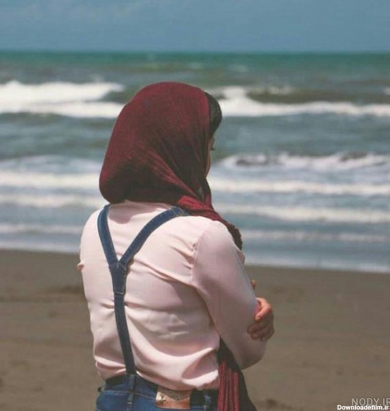  عکس پروفایل دختر پشت ب دوربین