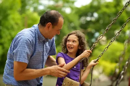  پروفایل دختر تنها و قوی