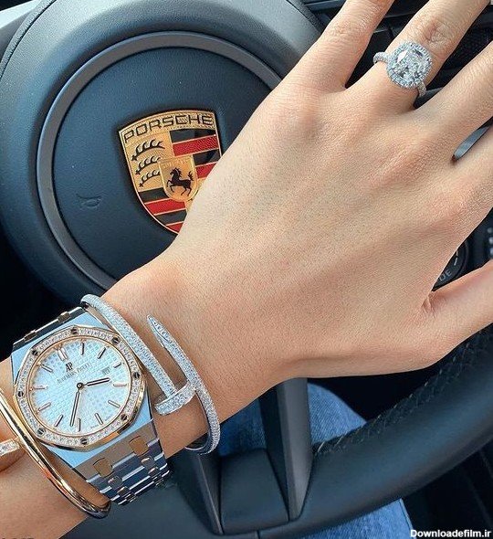 پروفایل دختر ثروتمند