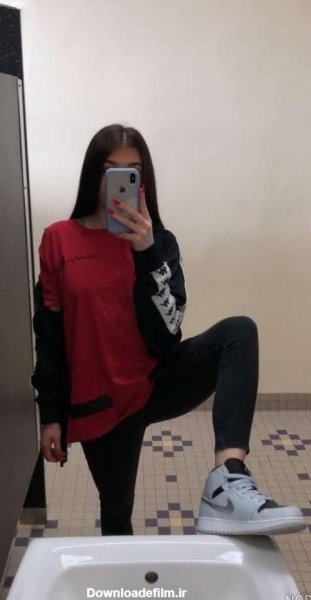  پروفایل دختر جلوی آینه