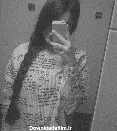  پروفایل دختر جلوی آینه