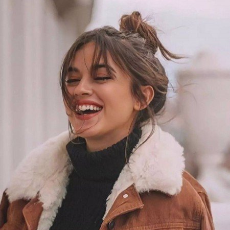  عکس فیک جلو اینه دخترانه