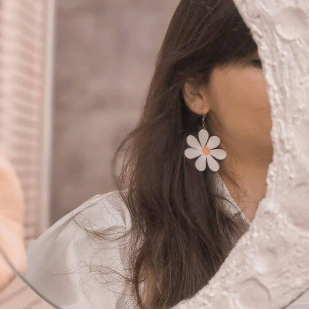  عکس فیک جلو اینه دخترانه