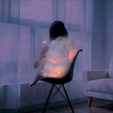  عکس دختر تو اینه اسانسور