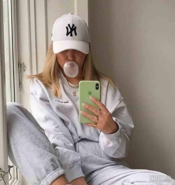  عکس دختر تو آینه ماشین