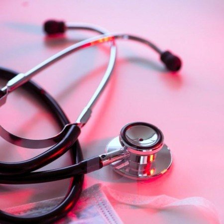  عکس پروفایل دخترانه پزشکی