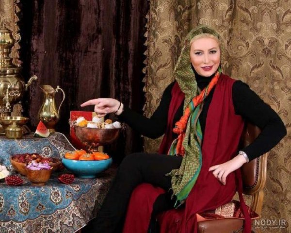  عکس شب یلدا با لباس سنتی