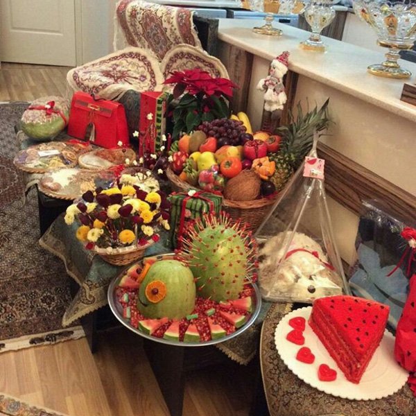  عکس میز شب یلدا سنتی
