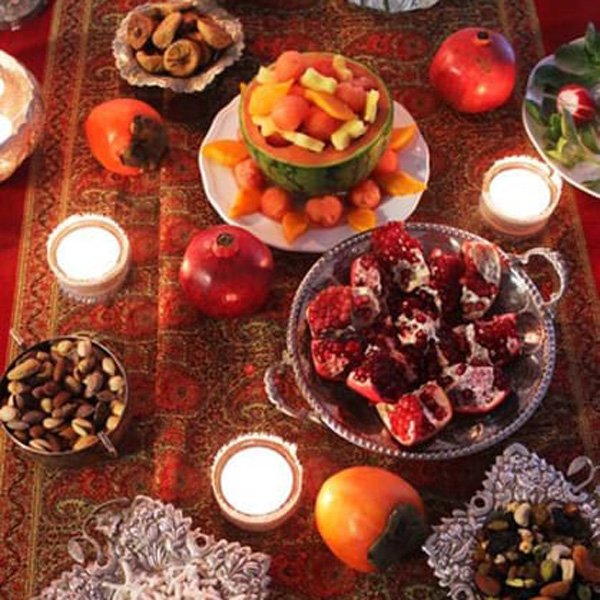  عکس میز شب یلدا سنتی