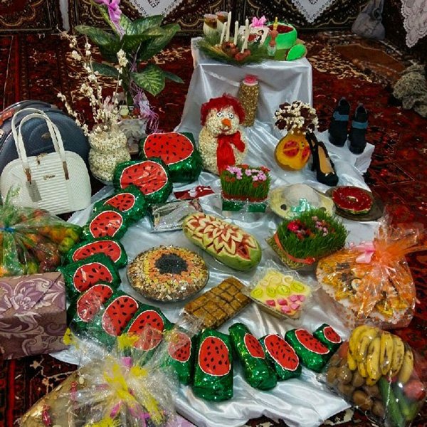  عکس میز شب یلدا سنتی