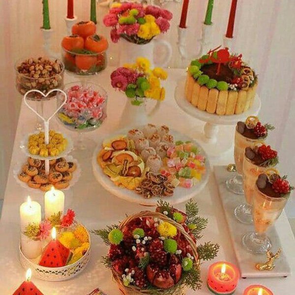 عکس میز شب یلدا سنتی