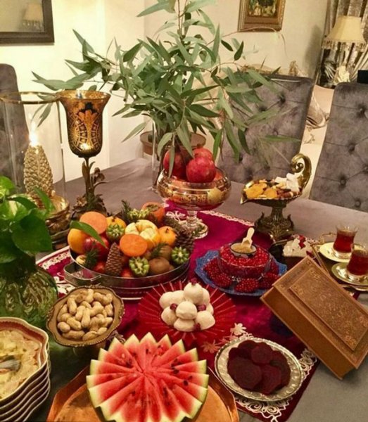  عکس یلدای لاکچری میز پذیرایی