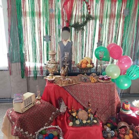  عکس میز یلدا برای مدرسه