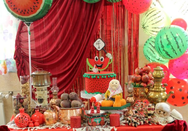  عکس میز یلدا برای مدرسه