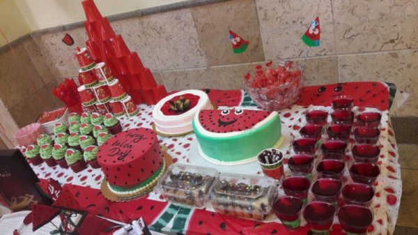  عکس میز یلدا برای مدرسه