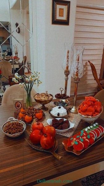  عکس چیدمان میز یلدا