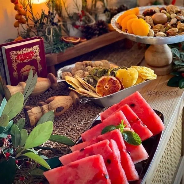  عکس میز شب یلدا لاکچری