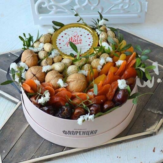  عکس میز شب یلدا عروس